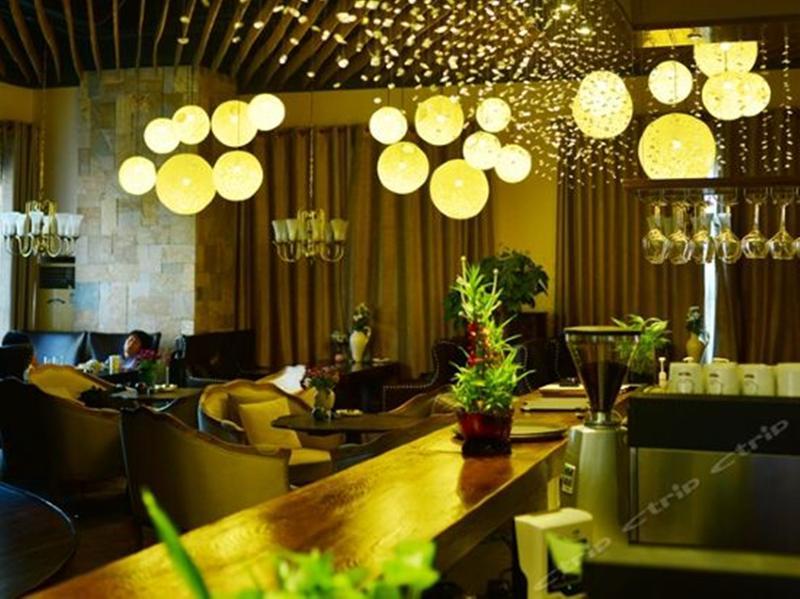 Highton Hotel Shanghai Exterior photo